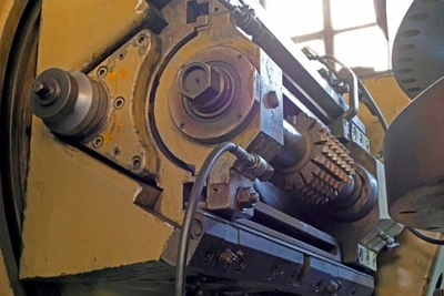 WMW MODUL Gear Hobbers, 2× in good working condition, VIDEO - PRICE FOR LOT