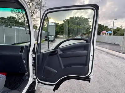 Used 2023 ISUZU NPR HD Box trucks Florida US | Truck and Van Outlet #1509234