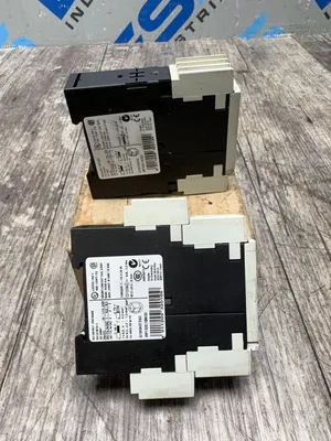 Siemens 3RP1574-1NQ30 Electrical/PLC/Automation | ESS Industrial Equipment Sales (6)