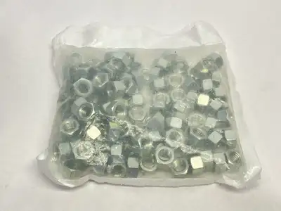 95462A033 | Zinc-Plated Medium-Strength Steel Hex Nut SAE 5 1/2"-13 Thread 100QTY - New