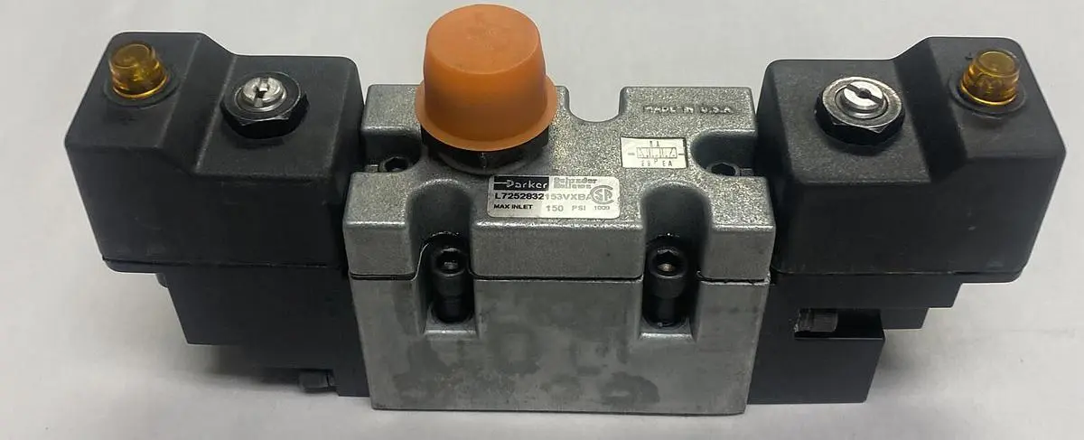 New | in-Stock PARKER L7252832153VXBA Solenoid Valves Ohio US | Surplus Asset Holdings #1247373