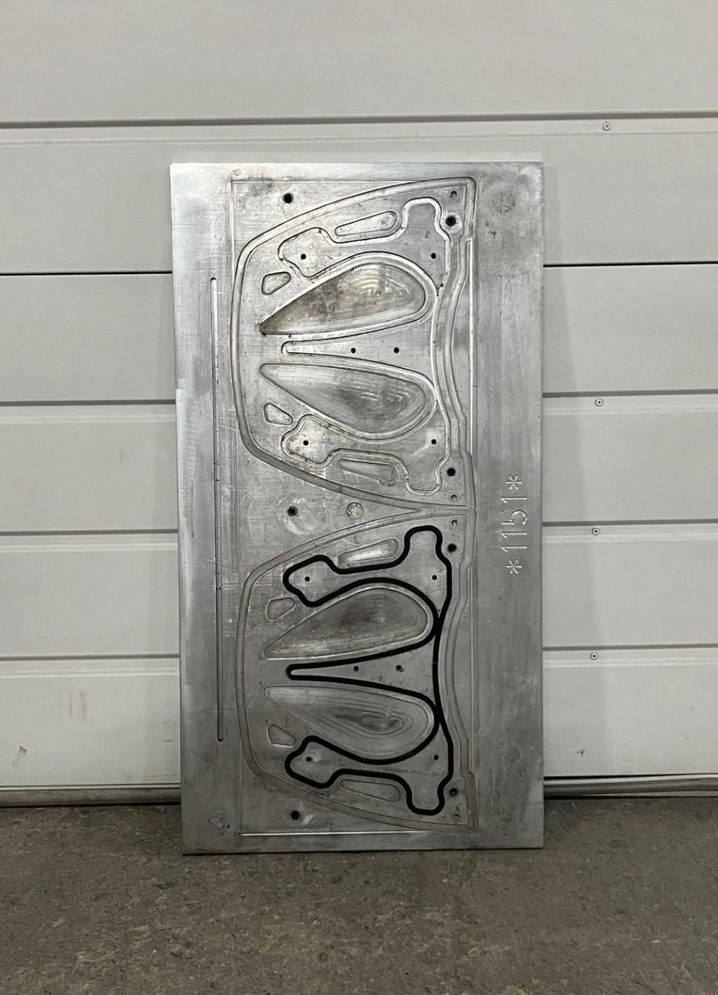 Aluminum 16” x 30” Layout Table