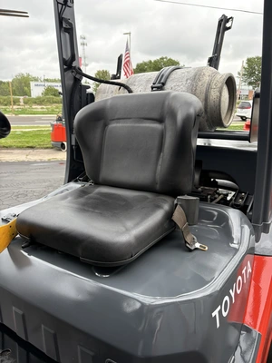 Used 2017 TOYOTA 8FGC55U Misc Forklifts Wisconsin US | Forklifttrader.com #1439525