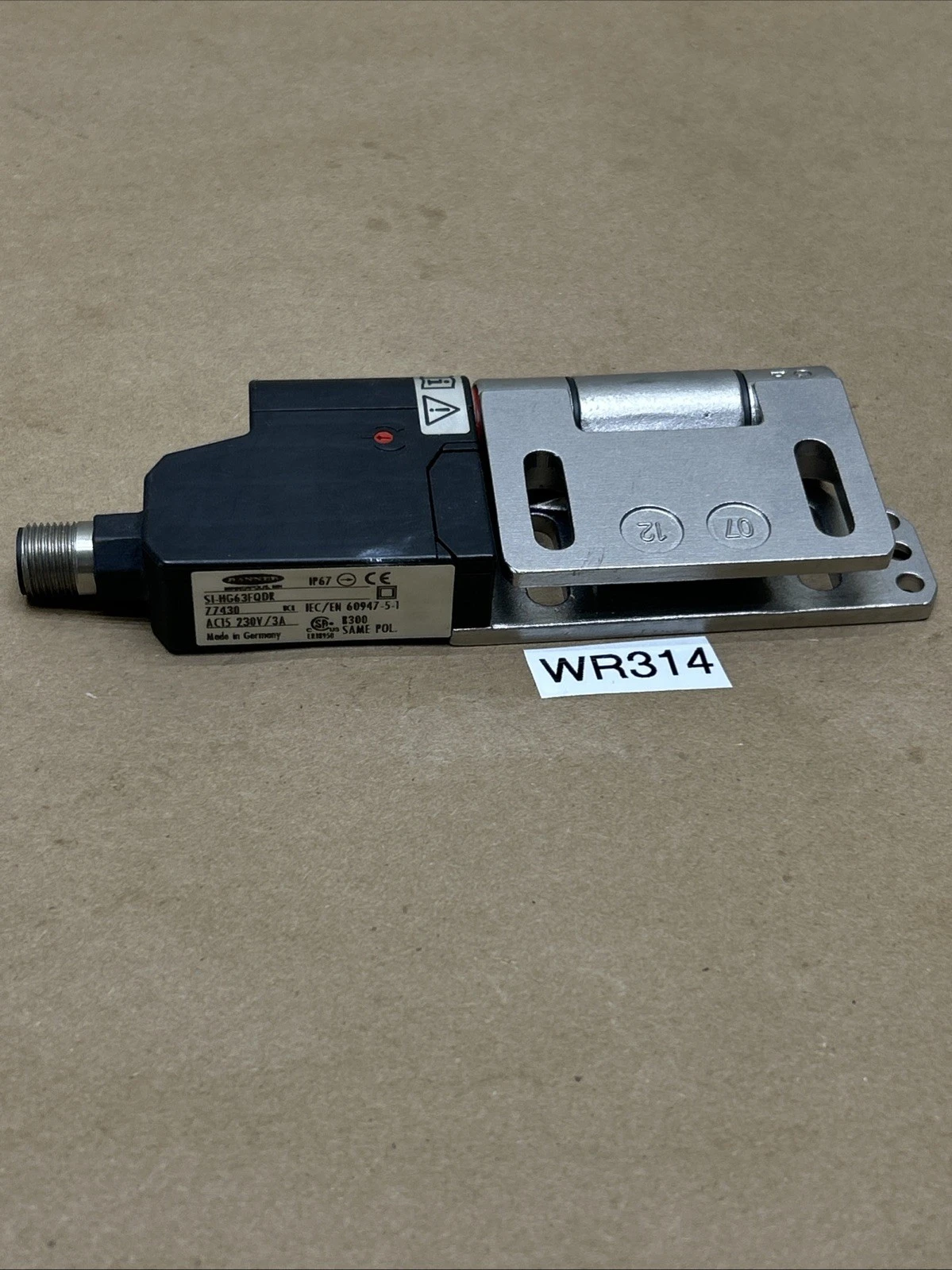 USED Banner SI-HG63FQDR