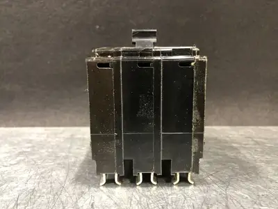 USED SQUARE D QO360
