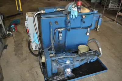 USED 2000 H & H 1003