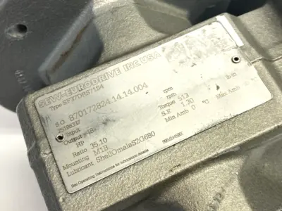 USED SEW-EURODRIVE RIGHT ANGLE GEARMOTOR, 35.1 GEAR RATIO, 3-PHASE