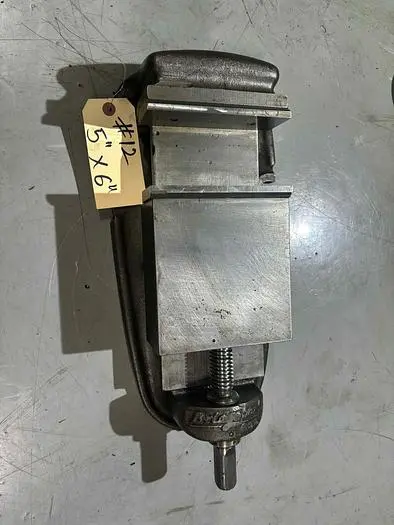 MACHINING CENTER VISE