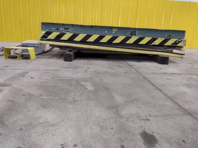3500 LB X 60" X 36" SOUTHWORTH HYDRAULIC SCISSOR LIFT TABLE WITH ROLLER TOP: STOCK #20932