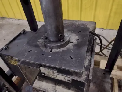 500 LB PANDJIRIS MODEL ALPHA 5-3 WELDING POSITIONER, 115 VOLT: STOCK #23360