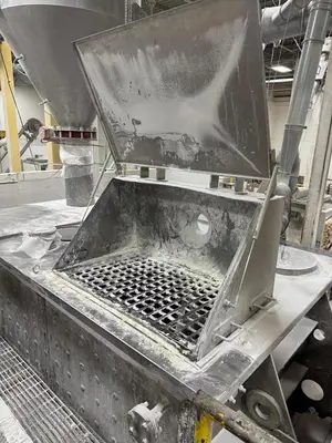 USED RIBBON BLENDER 220 CUBIC FEET