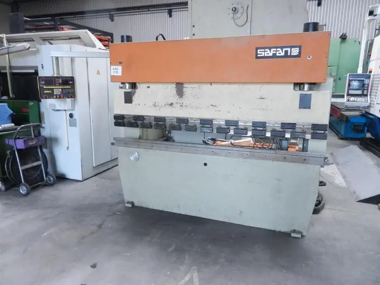 Used SAFAN SK 50 TON X 2550 MM CNC Press Brakes | Apt International N.V #373124