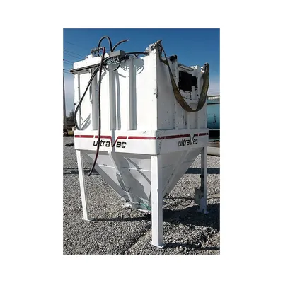 1,072 CFM Used UltraVac Industrial Vacuum Dust collector 153 sq ft