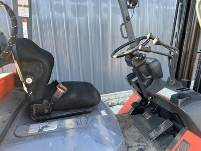 Used TOYOTA 7FGCU25 Misc Forklifts Michigan US | KD Equipment Sales #1557880