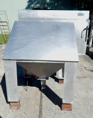 USED YOUNG INDUSTRIES SS DUMP HOPPER 7110-1