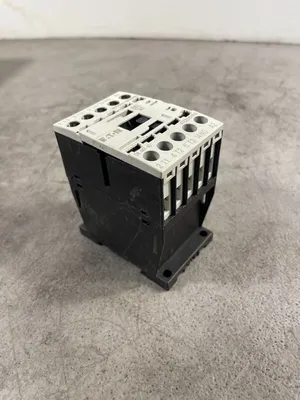 USED Eaton Eaton DILM7-10 XTCE007B10
