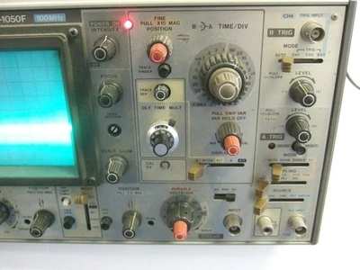 HITACHI V-1050F Oscilloscope 100 MHz
