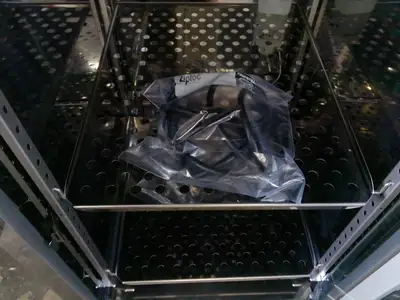 Used _UNKNOWN_ _UNKNOWN_ Thermostatic Incubators California US | R&D Laboratory Equipment #1302429