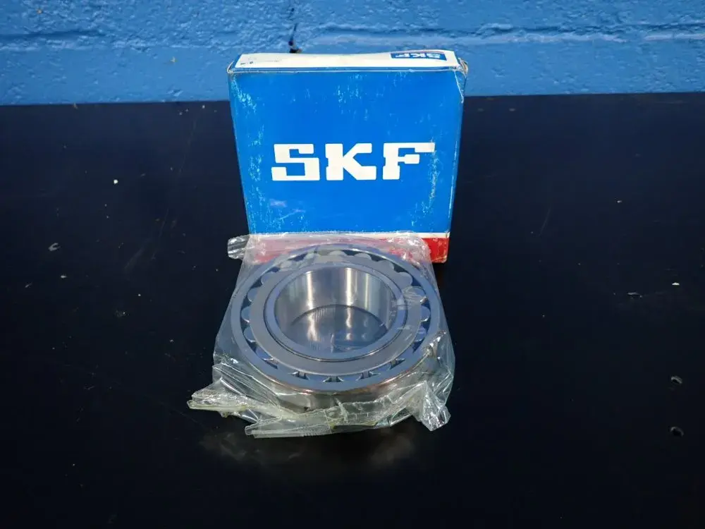 NEW SKF 22213 EK/C3