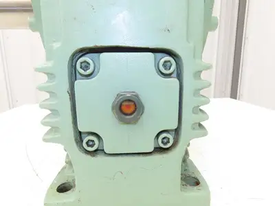 Tsubaki Emerson EW150B60R Emerworm Reducer 60:1 Worm Gearbox 29rpm Right Hand