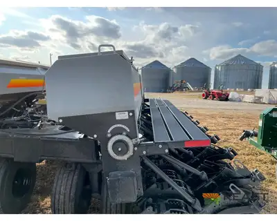 Used CRUSTBUSTER _UNKNOWN_ No-Till Drills Iowa US | Keast Enterprises #1360247