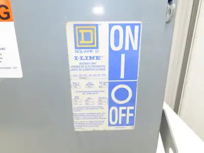 Square D PQ3620 I-Line Busway Plug-In Fusible Disconnect Box 200 Amp 3P 3W 600V