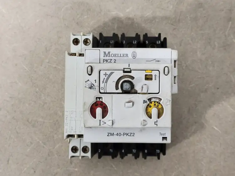 Used KLOCKNER-MOELLER ZM-40-PKZ2 Switchgears British Columbia CA | Lenmark #240946