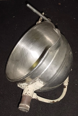 USED LEE TILTING KETTLE 5 GALLON KETTLE