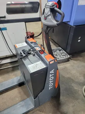 2013 TOYOTA 8HBW23 Forklifts | MD Equipment Services LLC (6)