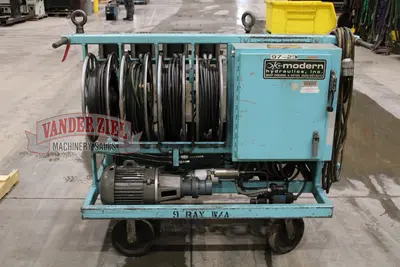 Modern 80,000 lbs. Hydraulic Die Separator