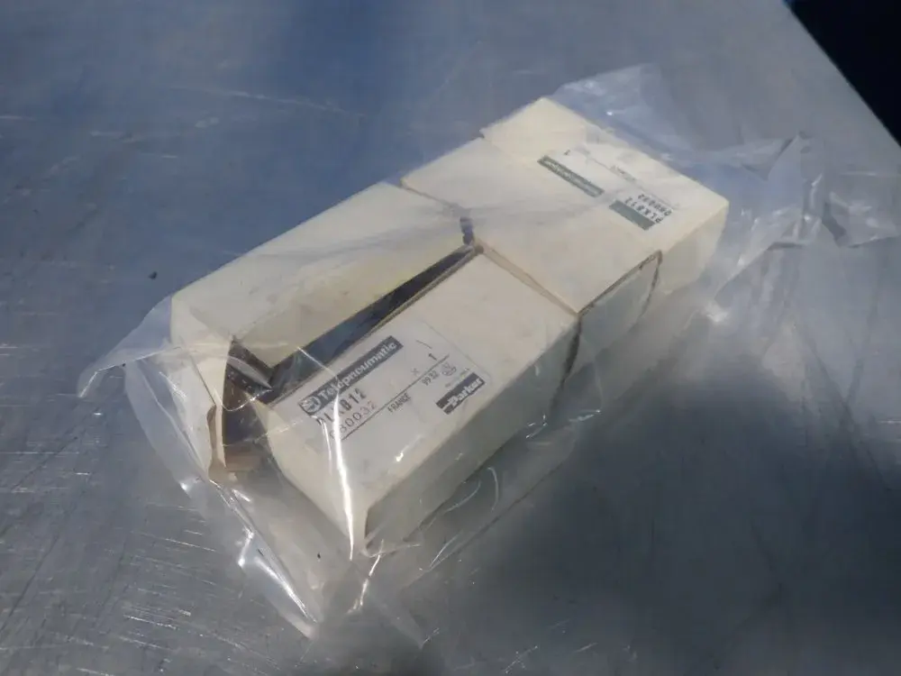 New | in-Stock TELEMECANIQUE PLKB12 Relays & Switches Ohio US | HGR 24 #869715
