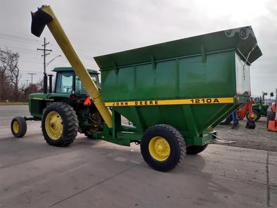 USED JOHN DEERE 1210A