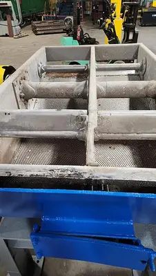 USED JOHNSON 24