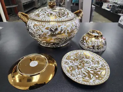 Used Isaac Peoria Used Fine Porcelain set gold plated C IP Restaurant Equipment (Miscellaneous) Illinois US | Falcon Restaurant Supply #1376699