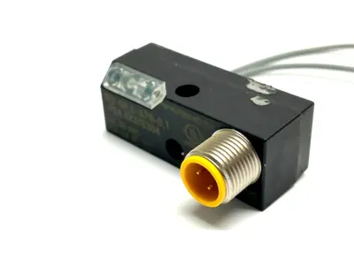 Ni2-Q6,5-AP6-0,1-FS4.4X3/S304 | Turck  Proximity Sensor - Used