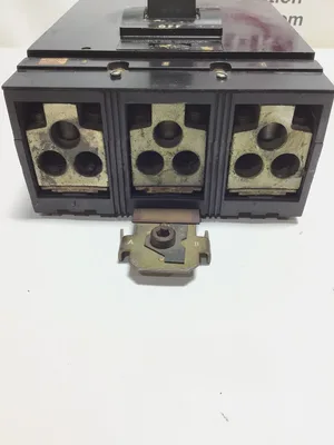 Square D 800Amp I-Line Molded Case Circuit Breaker