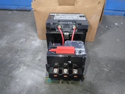 USED SQUARE D 8536SD01H20S