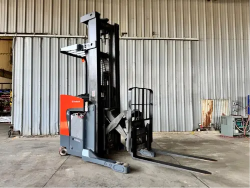 Used 2015 TOYOTA 8BRU234 Reach Trucks Pennsylvania US | National Lift Equipment #1502124