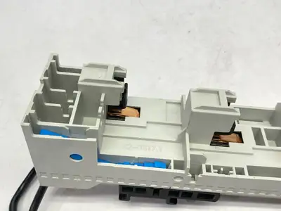 Used Wohner EQUES 60Classic Busbar Adapter 32A Electrical Fittings Michigan US | Maverick Industrial Sales #1401291
