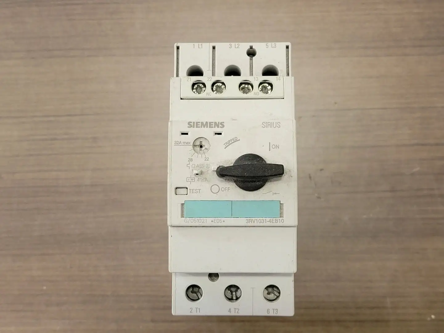 USED SIEMENS 3RV1031-4EB10
