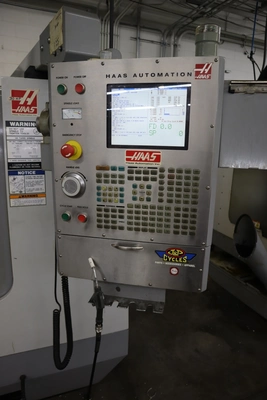 Used HAAS VF-2SSYT Vertical Machining Centers Minnesota US | Machinesused.com #1368711