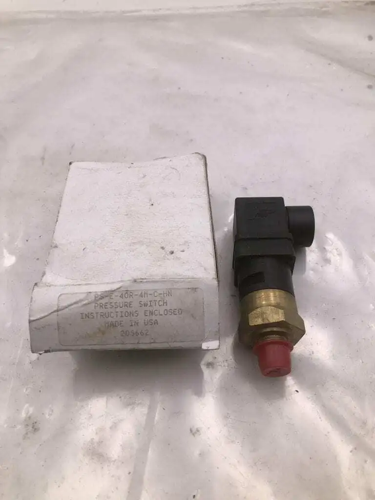 PDI PS-E-40R-4M-C-HN Brass Pressure Switch -NIB