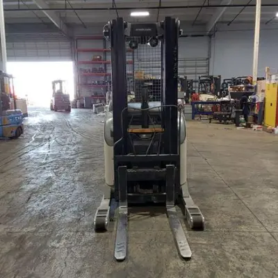 USED 2018 CROWN RR5725-45