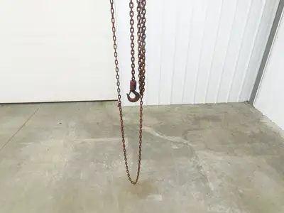 CM Cyclone Series 646 1-1/2 Ton 3000Lb Manual Chain Fall Hand Hoist 8' 6" Lift