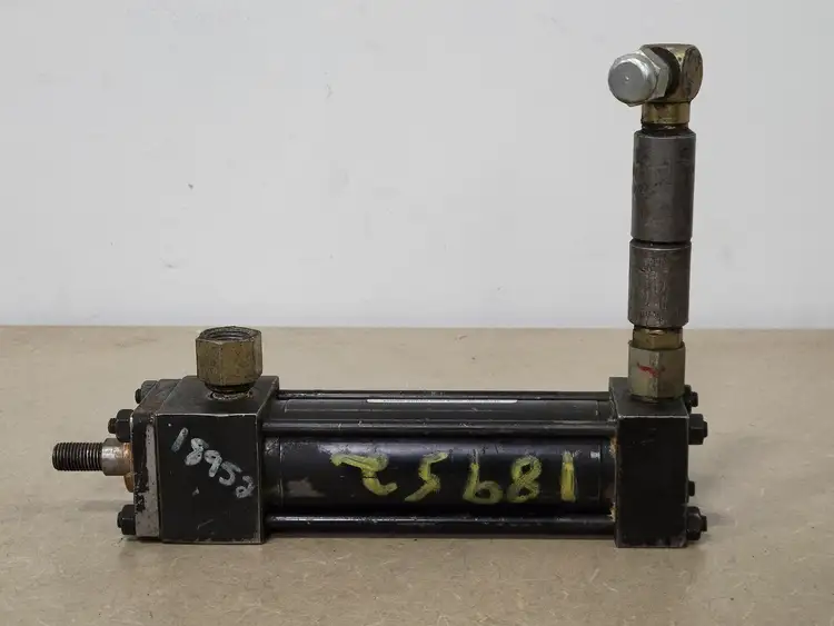 Used PARKER 01.50 F3L-LTV14A 4.000 Parts (Hydraulics and Pneumatics) British Columbia CA | Lenmark #264922