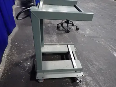 20" X 20" Stand