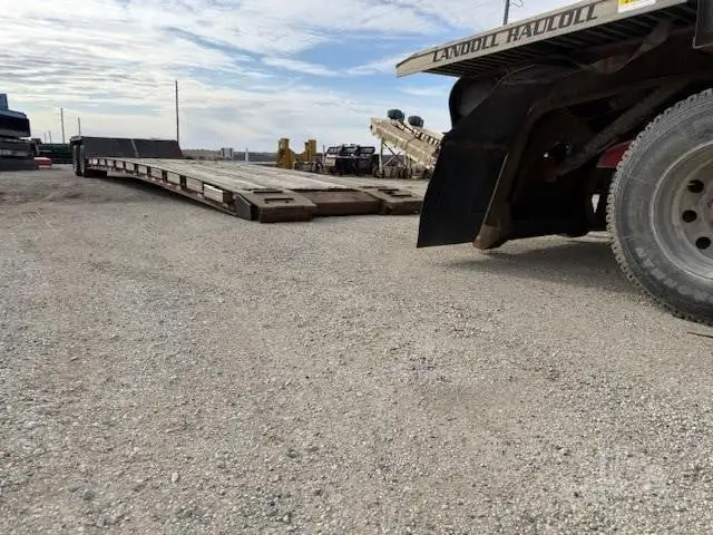 Used 2011 LANDOLL 835-AG Lowboy Trailers Iowa US | Kading Ag #1501667