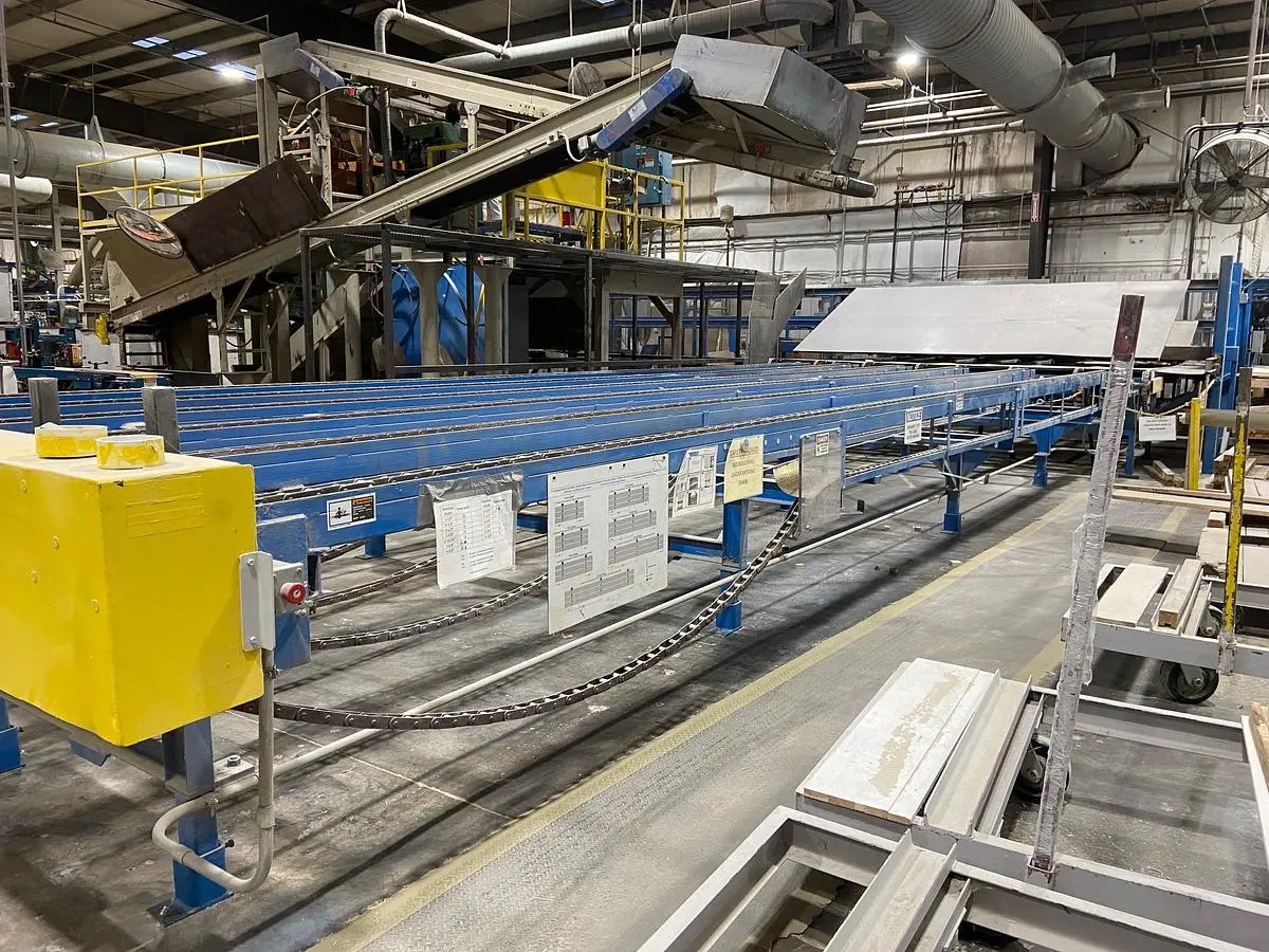 COMBINATION POWER BELT CONVEYORS & CHAIN-DECKS MATERIAL-HANDLING SYSTEM