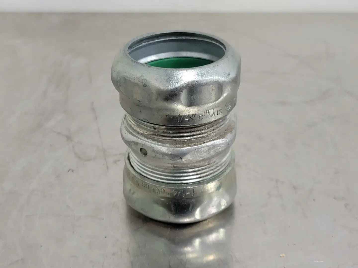 1-1/4" Compression Connector