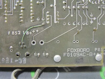 Foxboro F0109AC-B+++ Buffer Board F8521B+++ Used